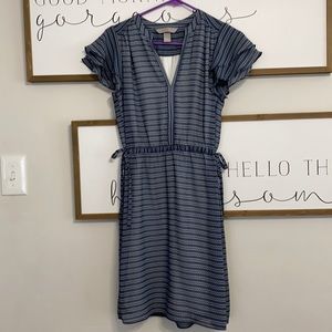 H&M dress size XXS fits like a 2